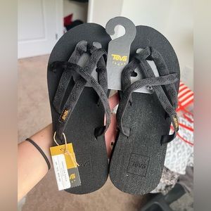 Black Tevas